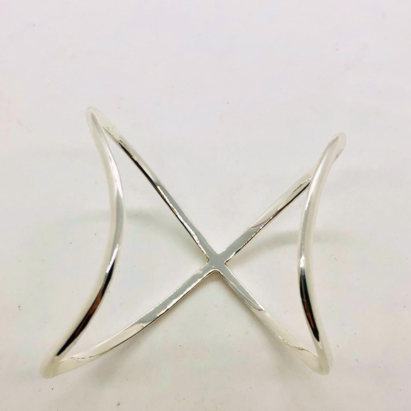 Vintage Silver Simple Modernist Cuff Bracelet - Picture 6 of 9